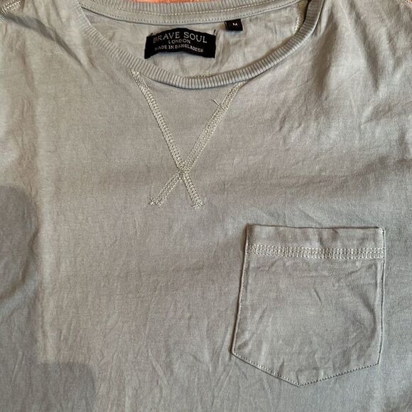 Brave soul size medium short sleeve light blue tshirt EUC - Picture 4 of 14